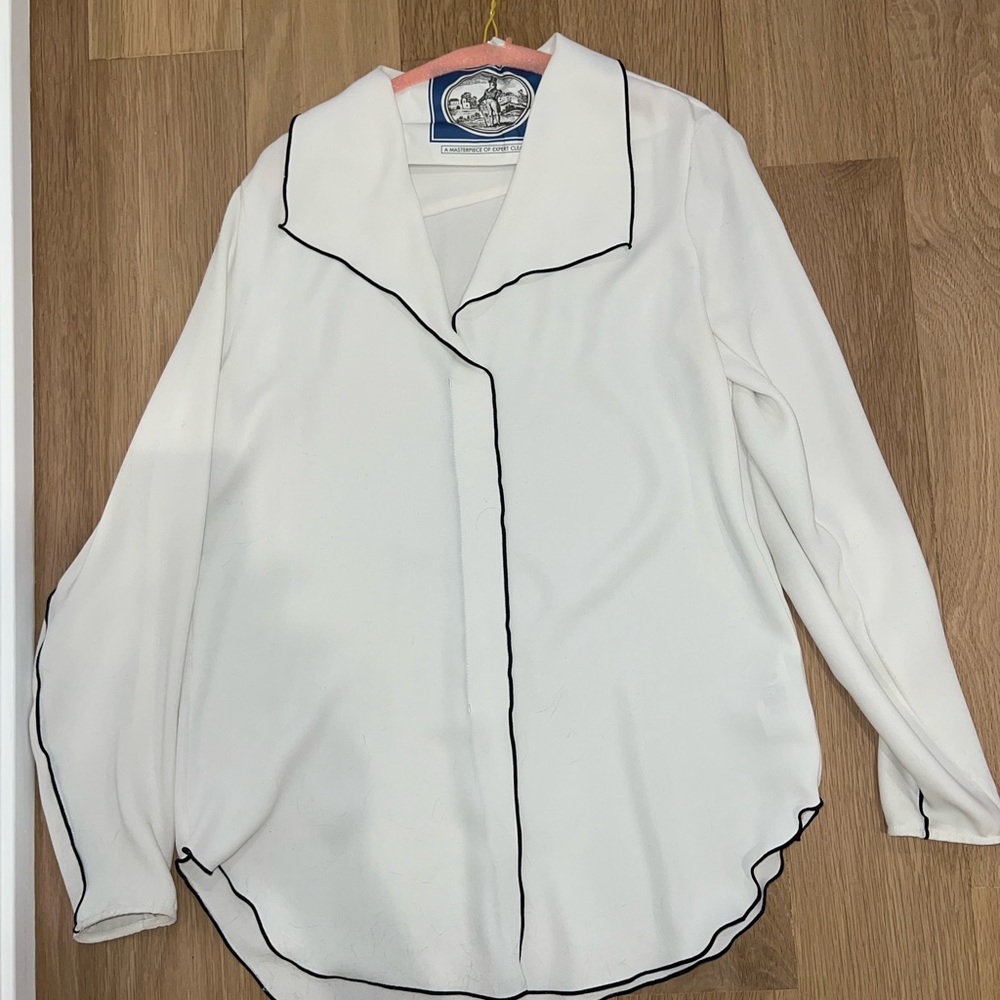 Aritzia Babaton Blouse size XXS